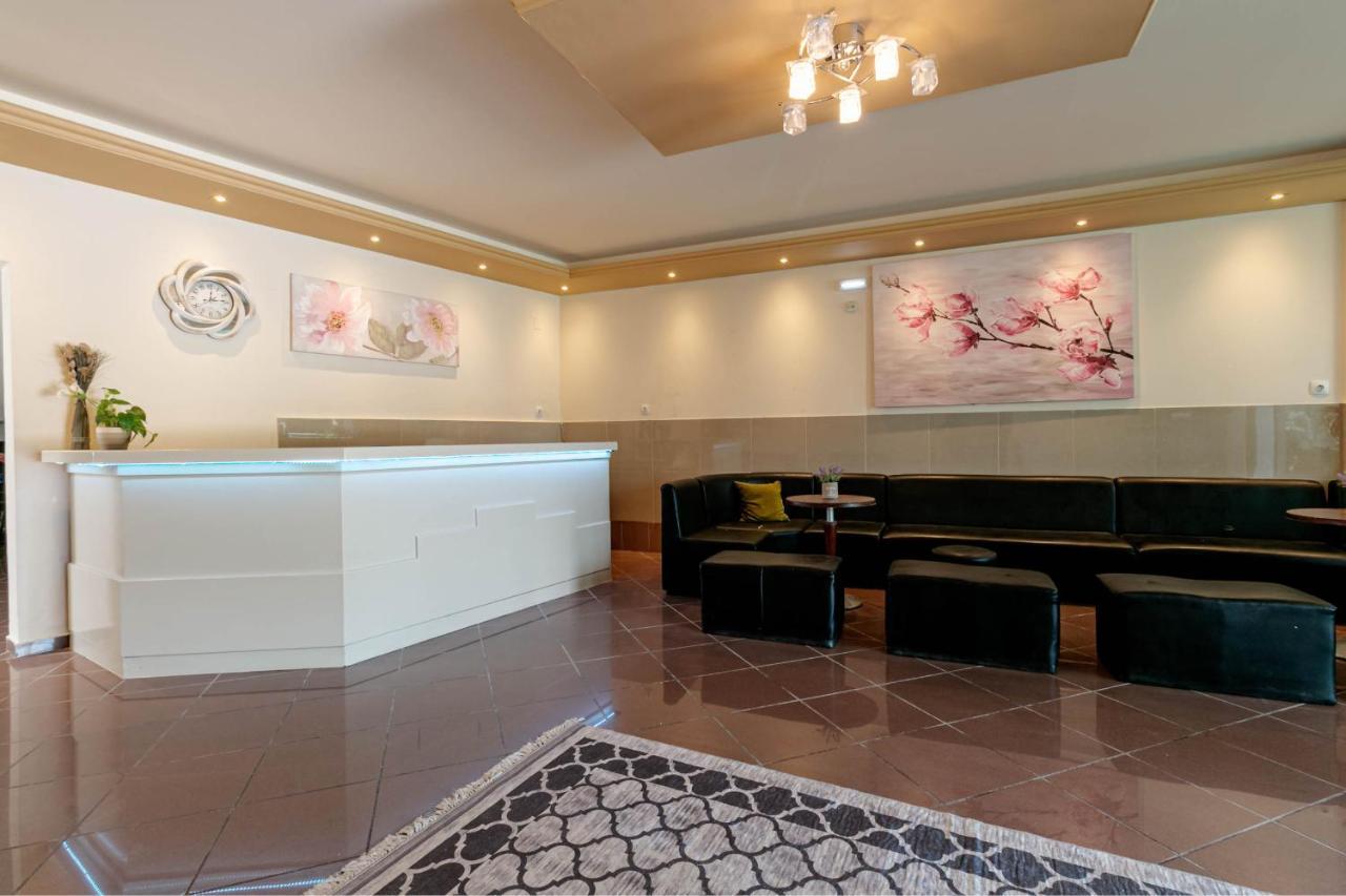 Porto Marina Aparthotel กูเวีย ภายนอก รูปภาพ